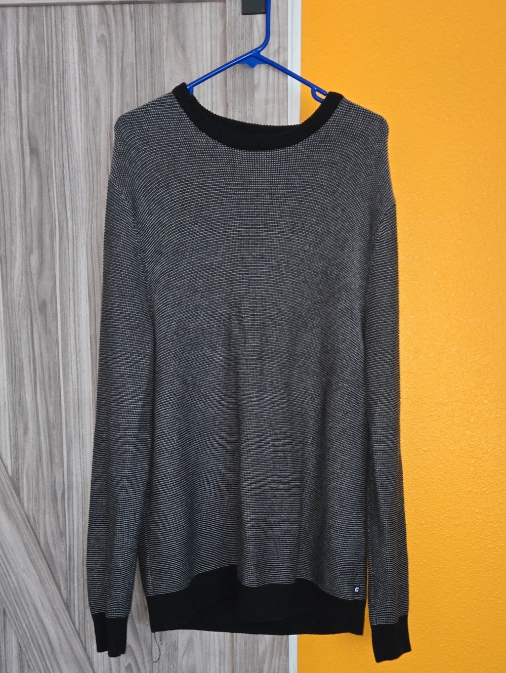 Chaps Black and Gray Houndstooth Crewneck Sweater